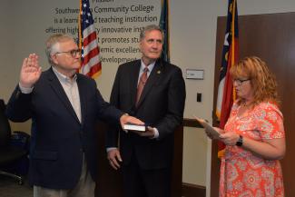 Vance Davidson is sworn in for his fourth term on SCC's Board of Trustees